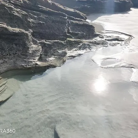 Con Piscina Apartman *